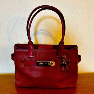 COACH Swagger Carryall Pebble Leather Satchel - Red